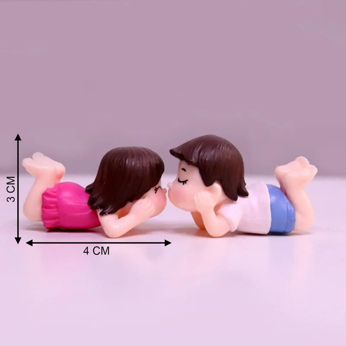 1 Set Miniature Figurine Showpiece Gift for Your Love Romantic Valentine Day Gift for Girlfriend, Boyfriend Small Cute Baby Couple Showpiece Valentines Gift Lovely Mini Couple