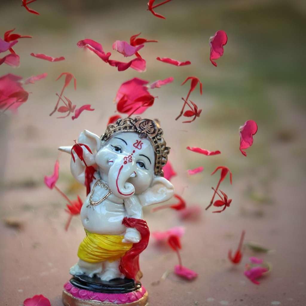 Handcrafted Resin Dancing Ganesh Idol Showpiece for Home Decor Office Table Temple Spiritual Gift Figurine Decorative Statue