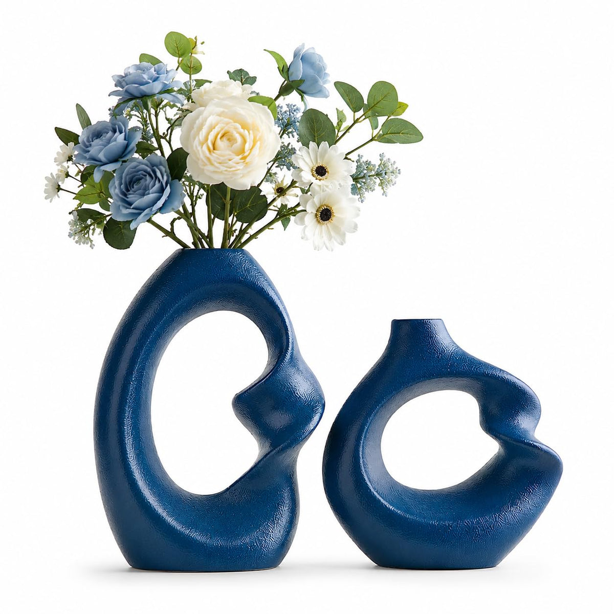 THE SACRED GIFTS Unique Navy Blue Ceramic Donut Vase 8.5 & 5.7 Inch - Set of 2 | Decorative Donut Vase for Dried Flowers & Pampas Grass | Vases for Modern Home Decor, Living Room, Office Decor Ideas