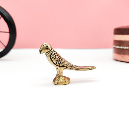 Brass Animal Parrot Sculpture Statue Handcrafted Decorative Showpiece Idol for Home, Office Decor (Size : 4cm | Weight : 42gm Approxe)