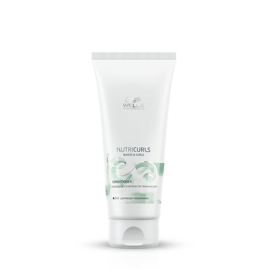 Wella Nutricurls conditioner bottle on a white background