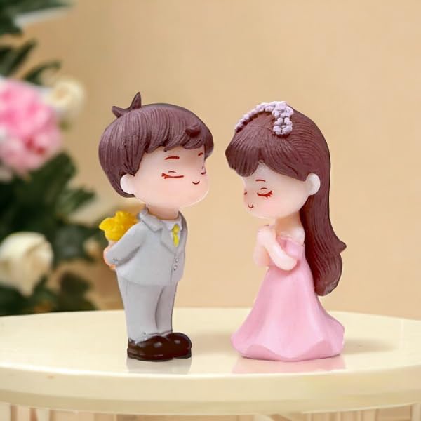ascension Romantic Love Proposal Couple Gift for Girlfriend Boyfriend Husband Wife Miniature Statue Showpiece for Valentines Day Gift Proposal Day Lovely Couple Valentine Decoration Items