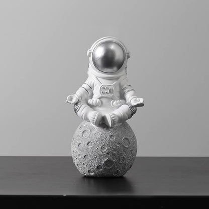 Street27® Cute Outer Space Astronaut Figurine Action Figure Toys Statue for Showpiece Home Living Room Decor Office Desktop Decoration Car Dashboard, Kids Birthday Party Gift