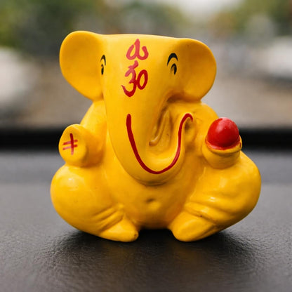 Resin Lord Ganesha Idol Car Dashboard 5x5cm (Yellow)