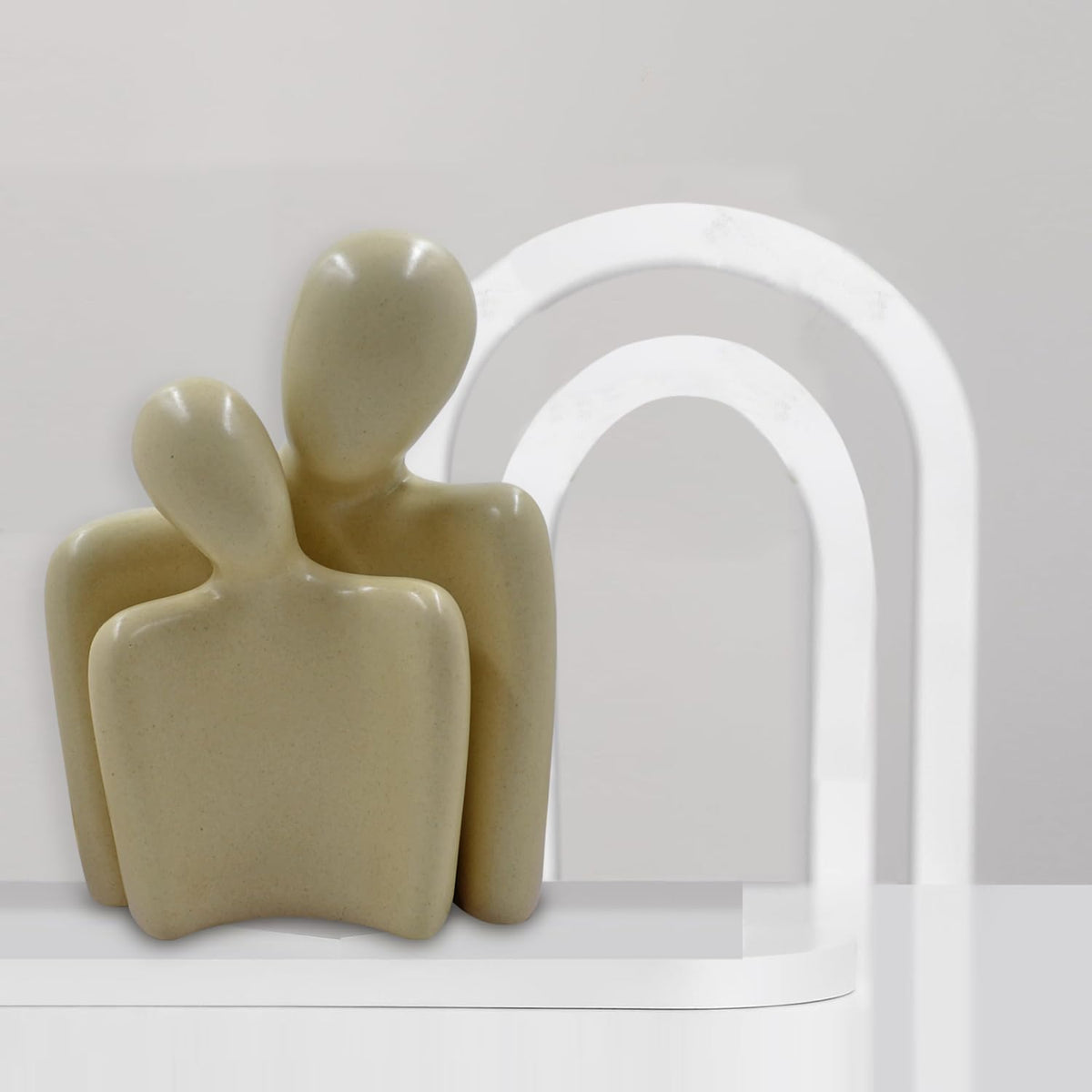 CraftVatika Romantic Couple Statue Home Decoration Items for Living Room, Modern Abstract Couple Sculpture Set, Valentine Gift for Girlfriend Boyfriend Husband Wife Her Him, Table Decor Home