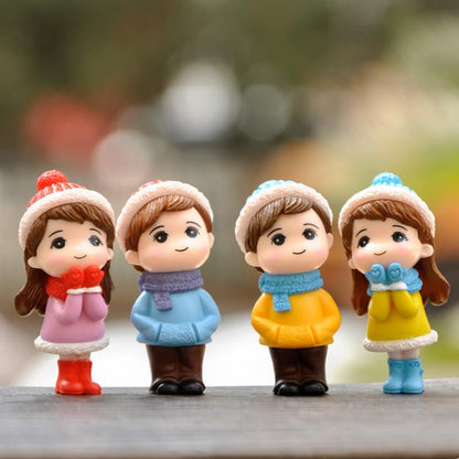 Winter Couple Doll Miniature Figurine | Romantic Boy & Girl Showpiece for Wedding Decor, Cake Decoration & Home Display | Size 5.5 x 2.5 cm |