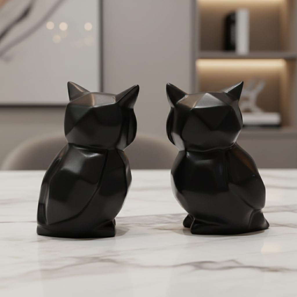Owl Couple Showpiece Statue for Good Luck, Home Decoration Items for Living Room, Owl for Office Desk Good Luck Fengshui Ceramic Items, Centre Table Decor, Wedding Valentine's Day Gift