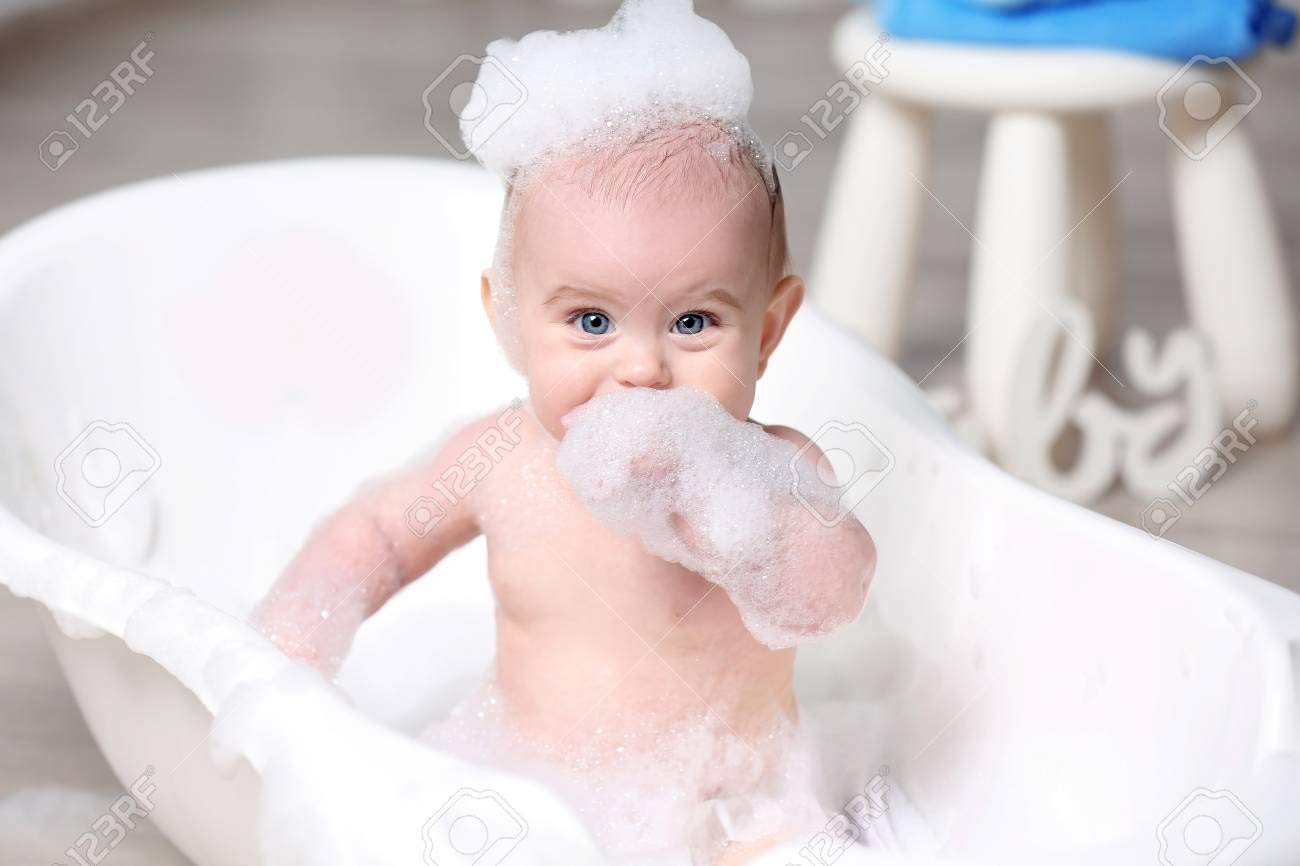 Johnson & Johnson Baby No More Tears (Free Of Parabens, Phthalates, Sulphates And Dyes) Shampoo 750 Ml
