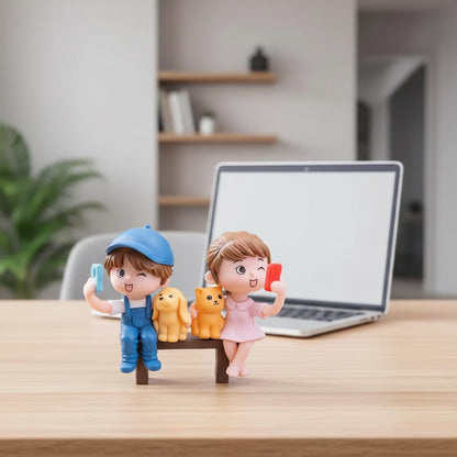 Miniature Couple Showpiece,Romantic Valentine Gifts for Girlfriend Boyfriend Husband Wife,Home Decor Items,Shelf Table Decor,Birthday Gift,Long Distance Relationship Gifts,6.5cm,3.5cm