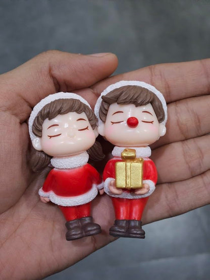 Miniature Christmas Couple Figurines, Adorable PVC Decoration for Miniature Garden, Dollhouse Accessory & Holiday Gifting Cute Xmas Decor Collectible, Couple 03