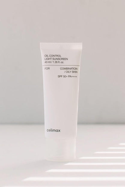celimax Oil Control Light Sunscreen SPF50+ PA++++ (40ml) UVA/UVB Protection with Niacinamide & Anti-Sebum Complex, Matte, Oil-Controlling, Lightweight & Non-Greasy Daily Sunscreen for Oily, Combination & Sensitive Skin