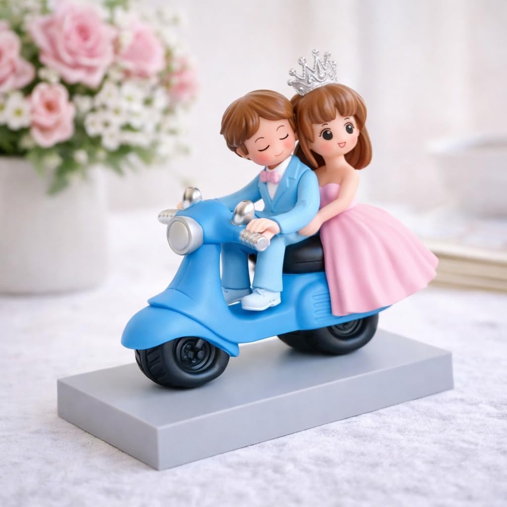 Valentines Day Gift for Husband Wife Girlfriend Boyfriend, Valentine Love Couple on Scooter Ride Statue Showpiece Home Decorative Items for Tabletop, Room Office Decor Bedroom Items
