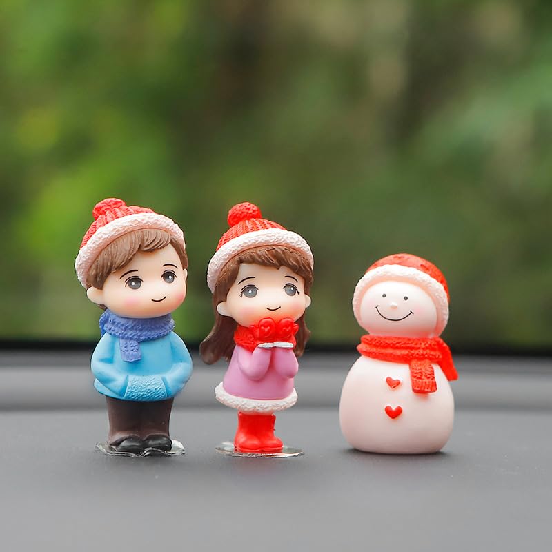 Winter Couple Doll Miniature Figurine | Romantic Boy & Girl Showpiece for Wedding Decor, Cake Decoration & Home Display | Size 5.5 x 2.5 cm |