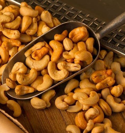 Gannuji 800g Roasted And Salted Premium Cashew Nuts | Crunchy Kaju | Oil Free Roasted Cashew (800g)