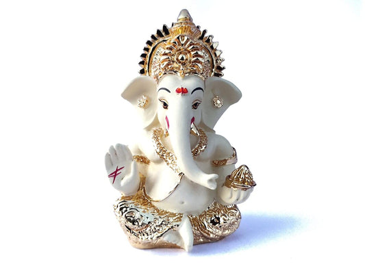 Lord Ganpati/Ganesha Idol for Car Dashboard, Desk, Office Table | Beautiful Ganesh Car Dashboard Idol Figurine Showpiece Sculpture (Ganesha Design 07)
