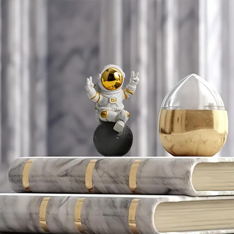 Street27® Cute Outer Space Astronaut Figurine Action Figure Toys Statue for Showpiece Home Living Room Decor Office Desktop Decoration Car Dashboard, Kids Birthday Party Gift, Resin
