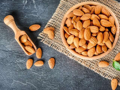 Nutribites Premium Californian Almonds | Badam Giri | High in Fiber & Boost Immunity | Rich in Protein | Whole Badam, Dry Fruits, Healthy Snacks - Pouch