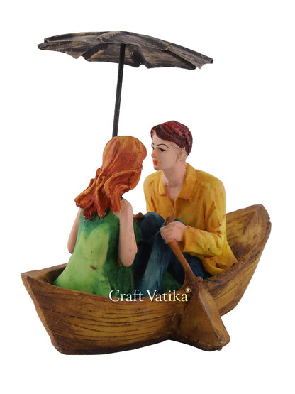 Valentine Gift for Girlfriend Boyfriend Husband Wife Girls Boys | Romantic Love Couple On Boat Showpiece Lovers Statue Gift Valentine Day Anniversary Home Decor Items (8.5x5.4x6.2 Inches)