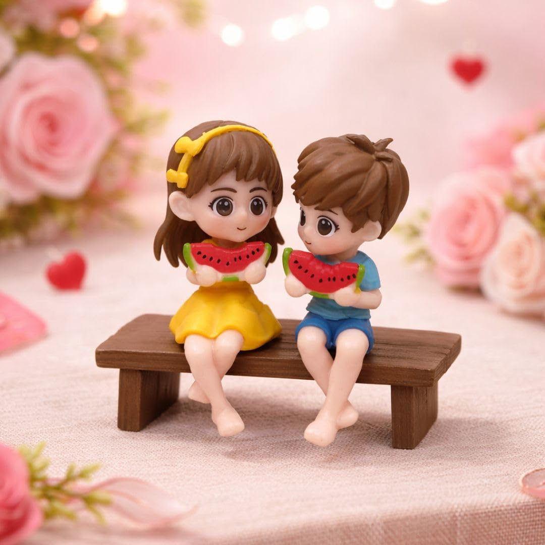 1 Set Cute Miniature Couple Showpiece for Home Decor | Romantic Valentine Gift for Husband Wife Girlfriend Boyfriend | Anniversary Birthday Wedding Room Desk Table Decoration Figurine