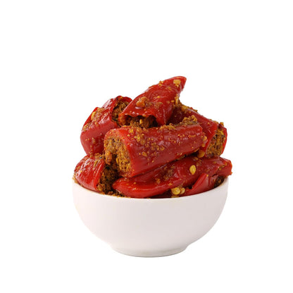 THE LITTLE FARM CO Banarasi Red Chilli Pickle - Lal Mirch ka Achar | Less Oil Mustard Base Homestyle Bharwa Lal Mirch Ka Achar with Spicy Flavour | No Added Preservatives, Artificial Colours & Flavours