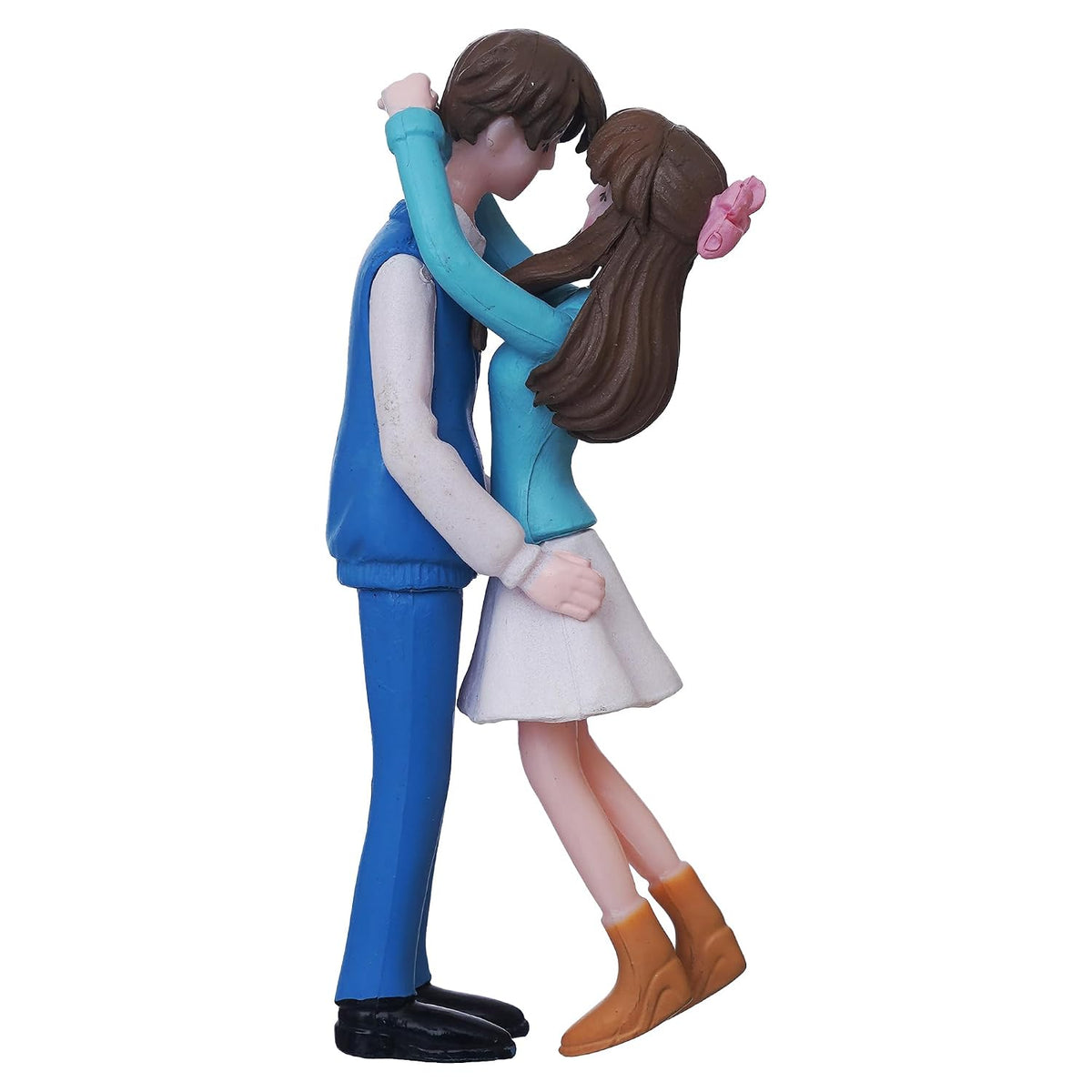 eCraftIndia Valentine Gift for Girlfriend Boyfriend Resin Romantic Hugging Couple Statue Decorative Showpiece | Zuzy Almond Chocolates Gift Box | Valentines Day Decoration Items