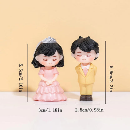 Love Proposal Couple Gift for Girlfriend Boyfriend Husband Wife Miniature Statue Showpiece for Valentines Day Gift Proposal Day Lovely Couple for Living Room Valentine Decoration