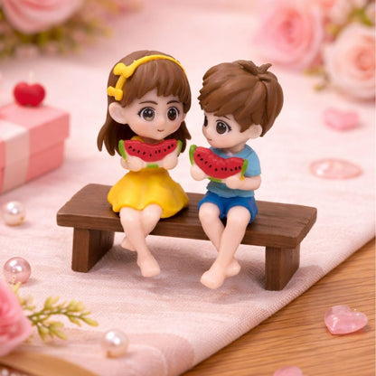 1 Set Cute Miniature Couple Showpiece for Home Decor | Romantic Valentine Gift for Husband Wife Girlfriend Boyfriend | Anniversary Birthday Wedding Room Desk Table Decoration Figurine