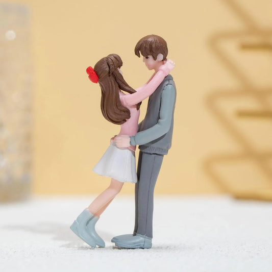 1 Set Romantic Couples Gift for Girlfriend Boyfriend Figurines and Valentine Decoration Items Showpiece for Valentines Gifts Miniature Set for Living Room Bed Room