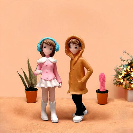 Set of 1 Winter Couple Miniature Gift for Girlfriend Boyfriend Husband Wife Valentines Day Gifts Miniature for Home Bedroom, Living Room,Resin Love Cupid Miniature