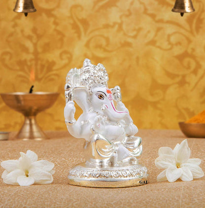 Gold Art India Ceramic 7X4X4 Cm, Silver And White Ganesh Idol For Car Dashboard Small Ganesha Murti Ganpati Idol For Home Decor Puja Lord Ganesh Statue Gift For Office Desk Puja Room Figurine