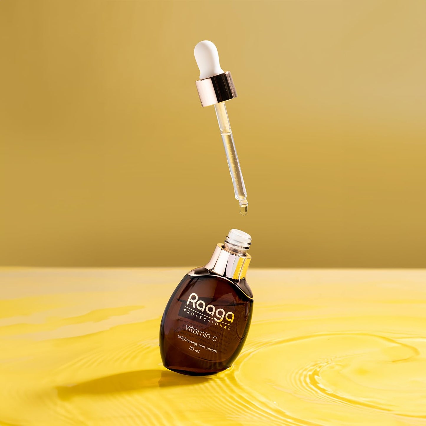 Raaga Professional Brightening Serum with Vitamin C and Niacinamide | Unlock Luminous Glow | Paraben-Free, Silicone-Free, Sulphate-Free | Ideal for All Skin Types