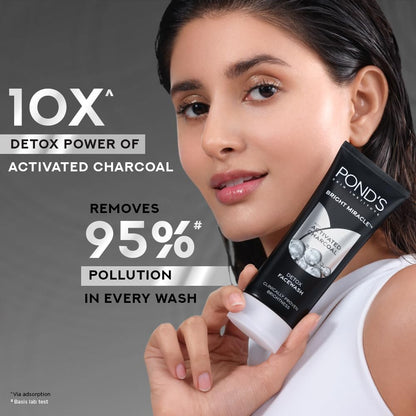 POND'S Pure Detox Face Wash 200 g|| Daily Exfoliating & Brightening Cleanser|| Deep Cleans Oily Skin - With Activated Charcoal for Fresh|| Glowing Skin