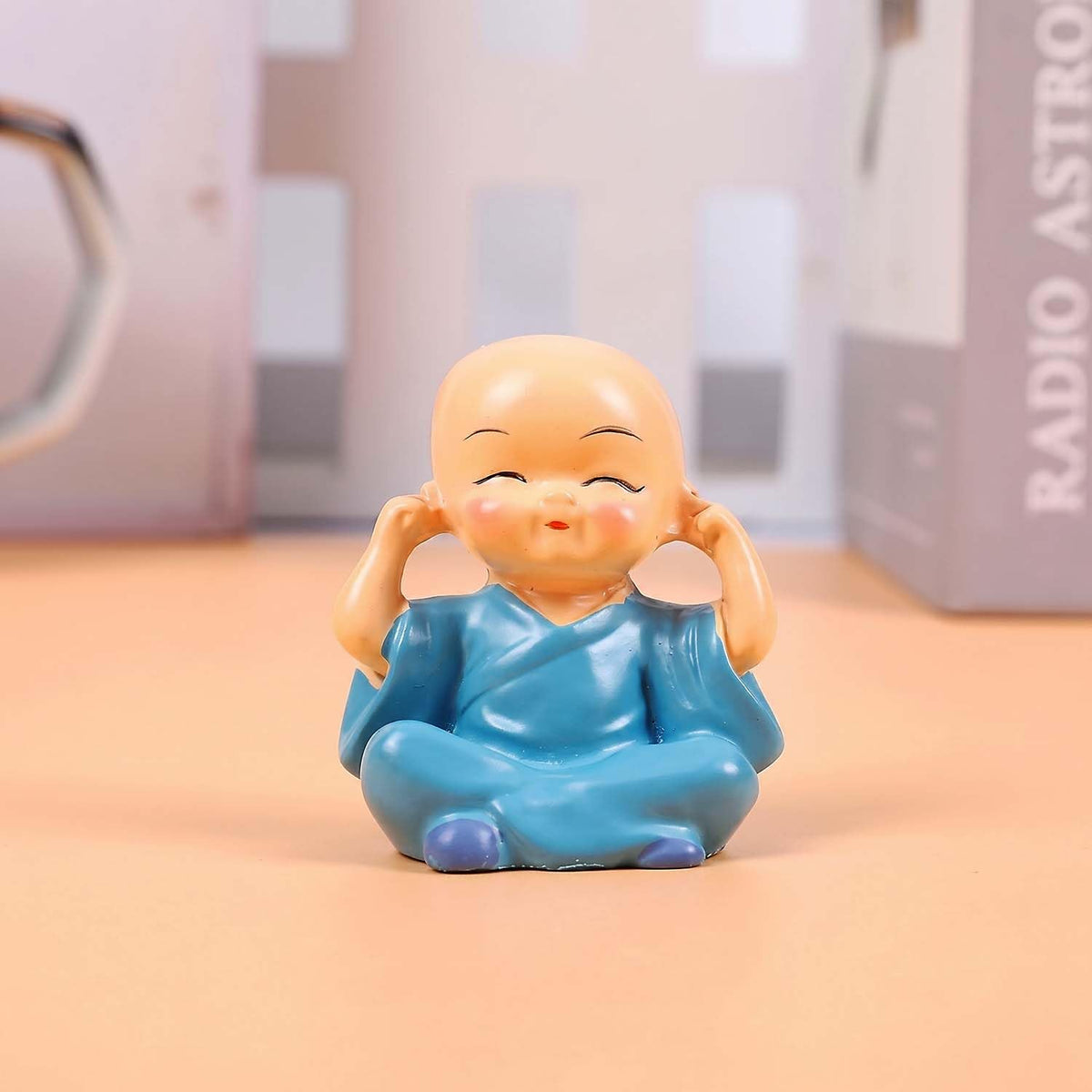 Resin Buddha Monk Statues, Small, Multicolour, Set of 4 Buddha Figurine Good Luck Sculpture Decoration for Indoor Outdoor Garden car Dashboard Porch Yard Art Decor