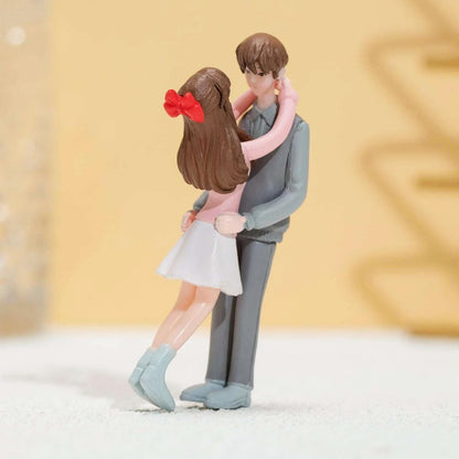 1 Set Romantic Couples Gift for Girlfriend Boyfriend Figurines and Valentine Decoration Items Showpiece for Valentines Gifts Miniature Set for Living Room Bed Room
