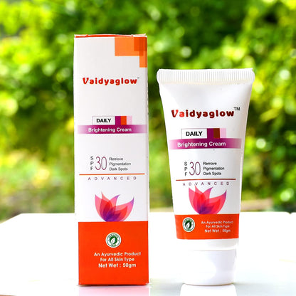 Vaidya Glow Daily Brightening Cream With Spf-30 (50Gm)