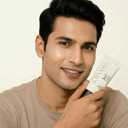 Soyaang Oil-Free Centella Sunscreen SPF50 PA+++ for Indian Men with Niacinamide, Zinc Oxide & Madecassoside | No White Cast | Lightweight, Pore-Minimising Sun Protection | 50g