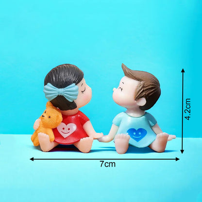 ascension Miniature Romantic Kissing Couple Gift for Valentine Day Baby Doll Set Gift for Girlfriend Boyfriend Valentine Decoration Items Living Room Car Dashboard Decor Valentines Gift