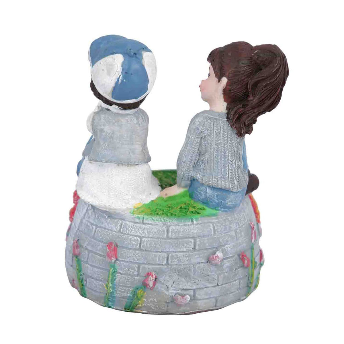 Love Couple Home Decorative Showpiece, Sitting Couple on Wall Sculpture Figurine Gift for Home Decor, Table Top, Couple, (3.5x3.5x4.6 Inches)