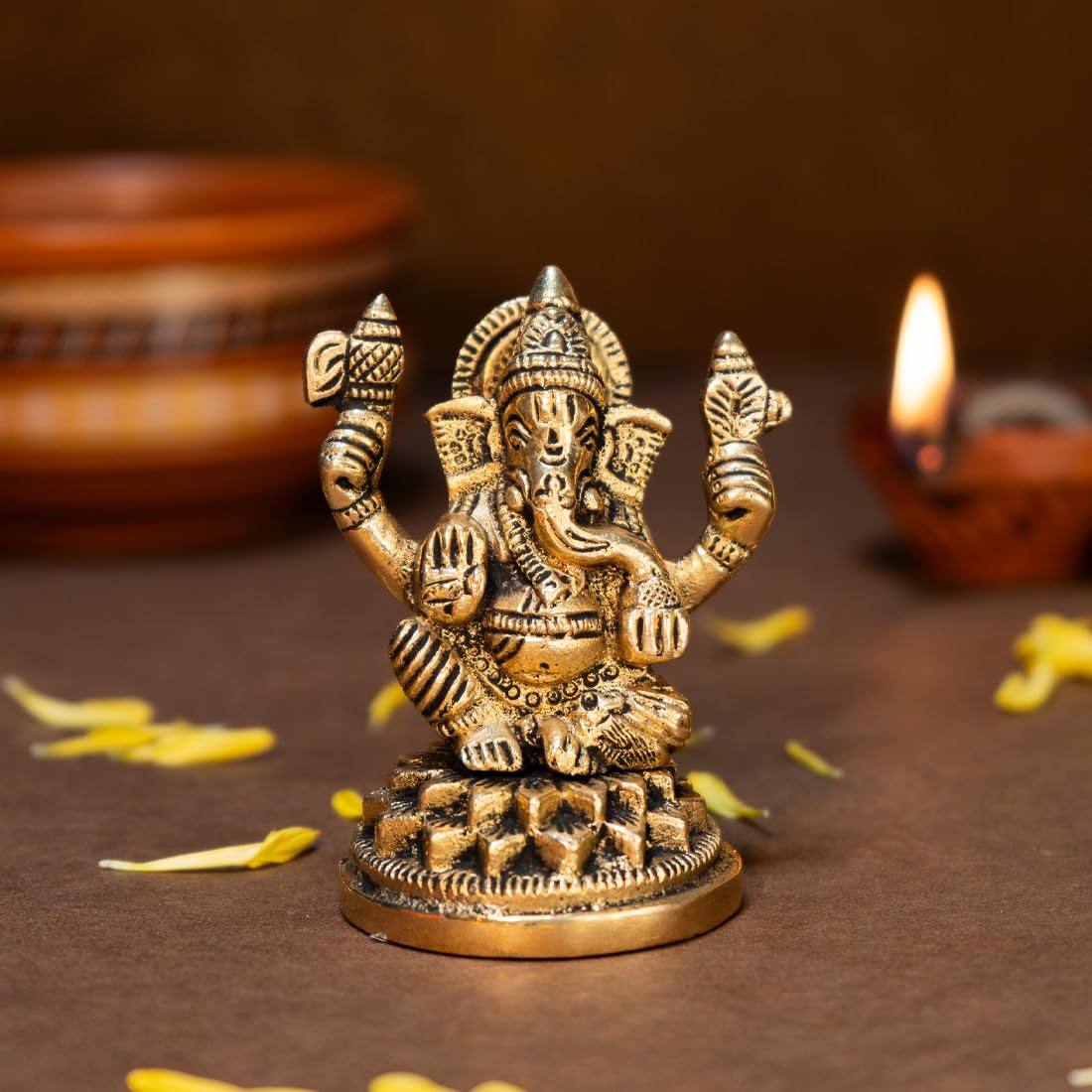 100% Pure Brass Ganesha Idol (Size: 8.4 cm) | Pital Ganesh Murti for Pooja Room, Home Decor, Office Desk and Car Dashboard | Vinayagar Statue for Diwali Puja