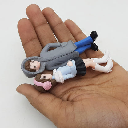 Set of 1 Winter Couple Miniature Gift for Girlfriend Boyfriend Husband Wife Valentines Day Gifts Miniature for Home Bedroom, Living Room,Resin Love Cupid Miniature