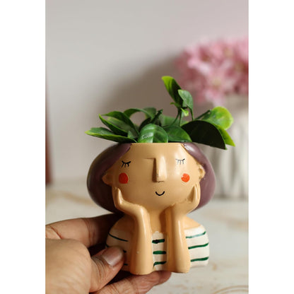 Kawai Homes Showpiece for Home Decor - Cute Table Resin Miniature Decorative Stylish Figurines Items for Living Room Kitchen Kids Bedroom Study Room Decoration Accessories (Stoic Girl)