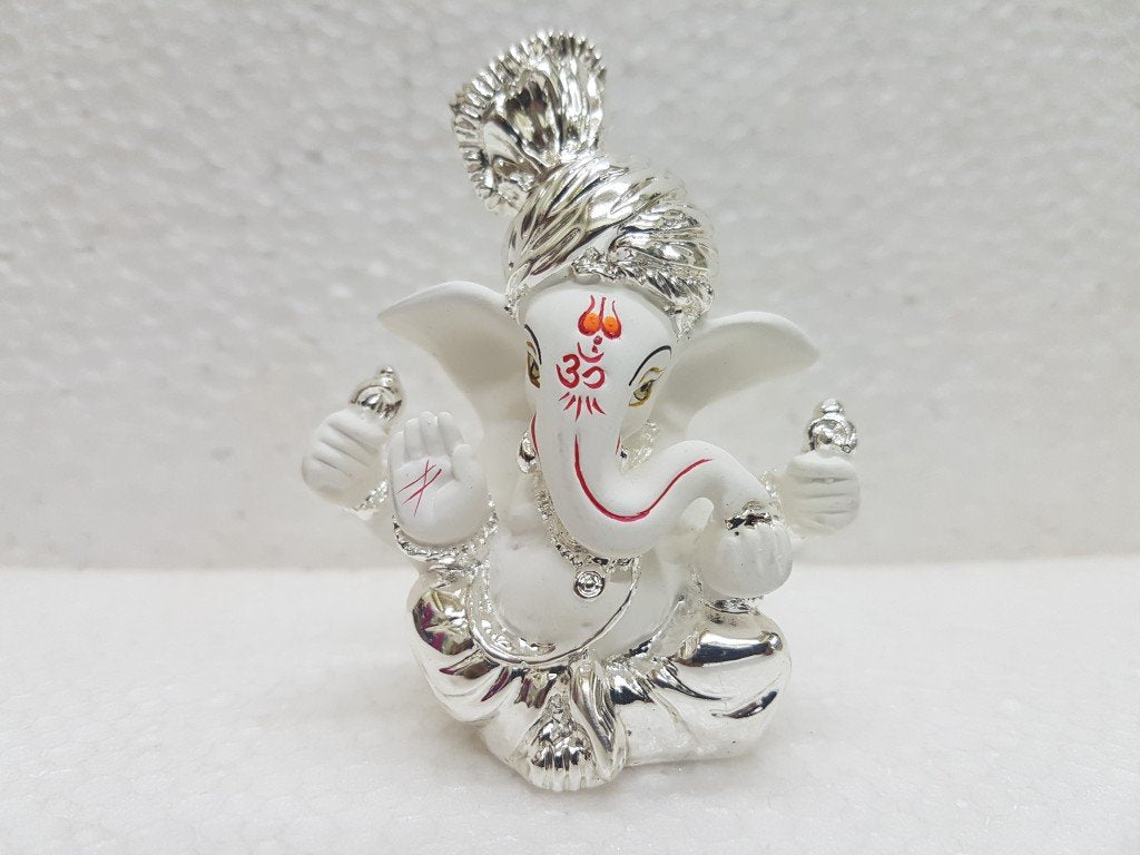 Gold Art India Ceramic Pagdi Ganesh Idol For Car Dashboard Small Ganesha Murti Ganpati Idol For Home Decor Puja Lord Ganesh Statue Gift For Office Desk Puja Room Figurine, 6X4X3Cm, Silver, Idol