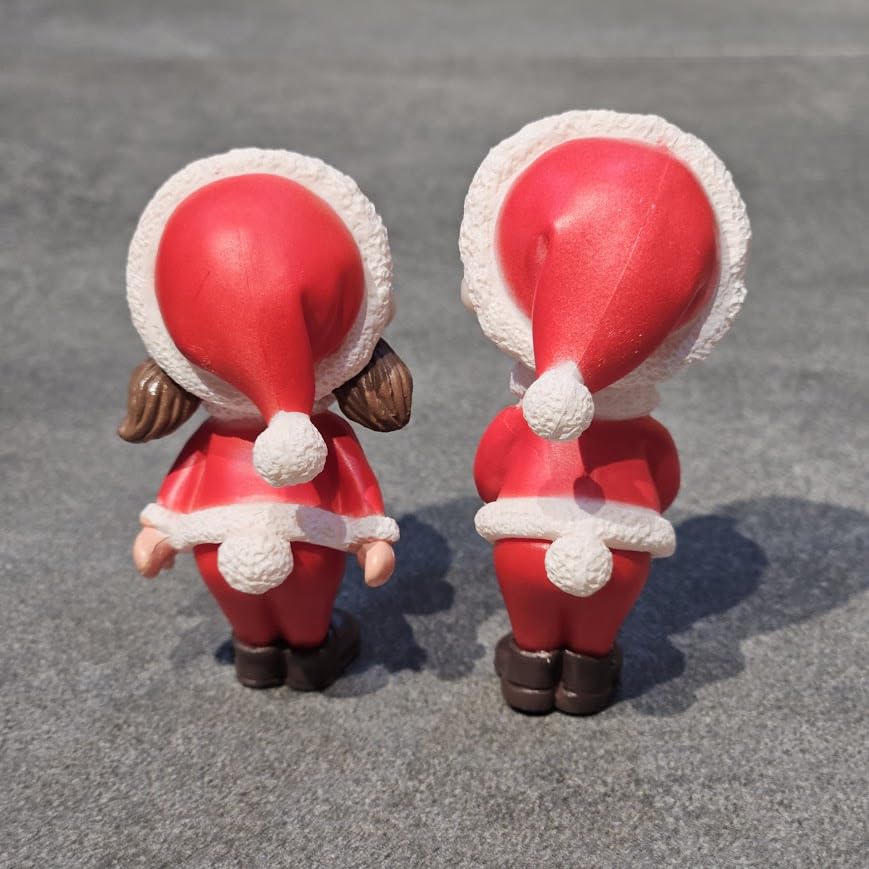 Miniature Christmas Couple Figurines, Adorable PVC Decoration for Miniature Garden, Dollhouse Accessory & Holiday Gifting Cute Xmas Decor Collectible, Couple 03