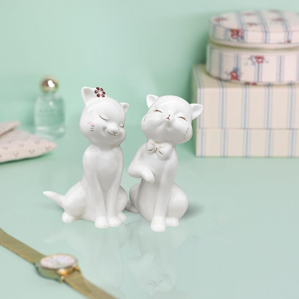 Lovely Ceramic cat Pair Statues for Home Decor (Pack of 2, White)