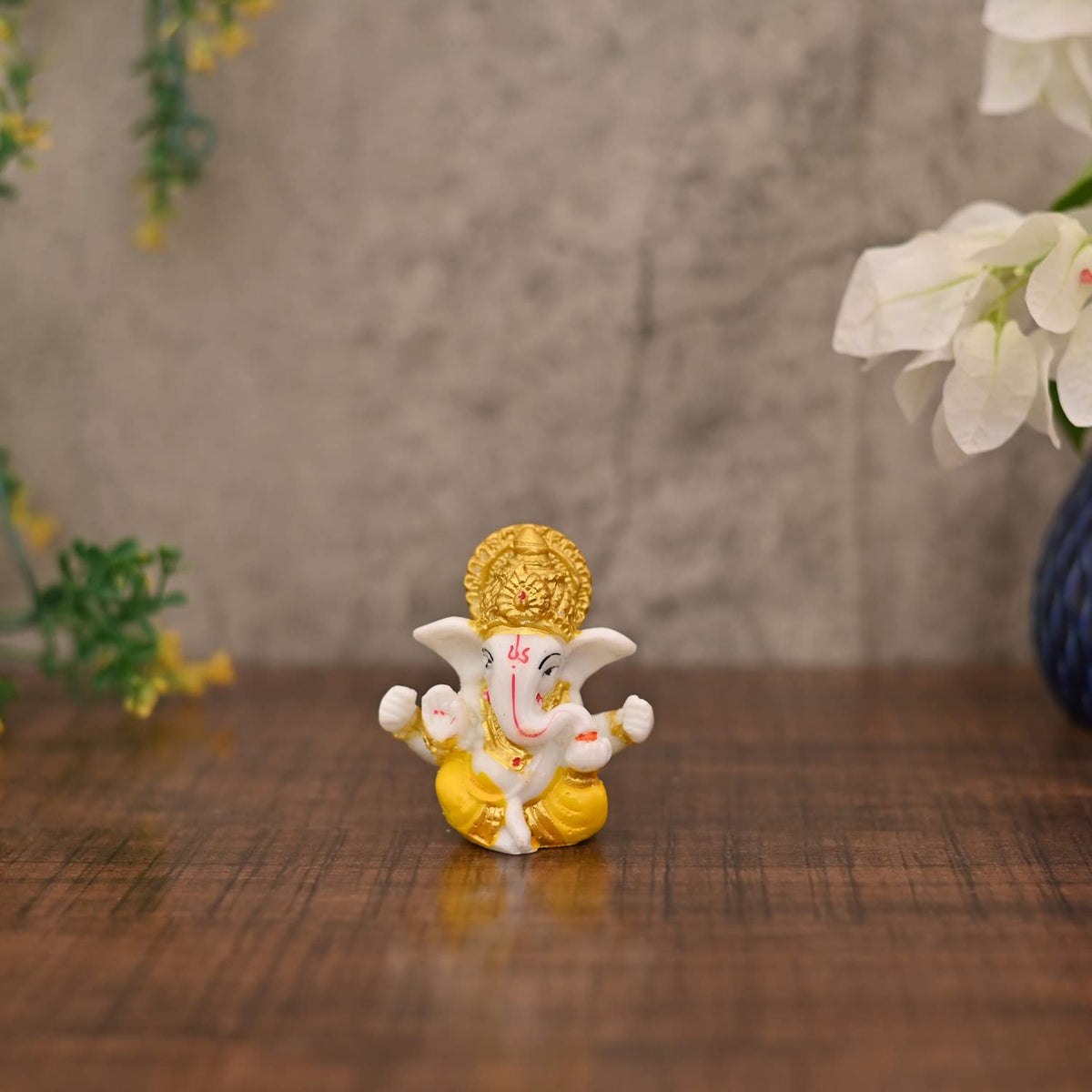 polyresin Mini Ganesh Statue Decorative Showpiece Gift Item Best for Home & Office Decor, Car Dashboard and Corporate Gift Items, Ganesh chaturthi Decoration (Mini Ganesha)
