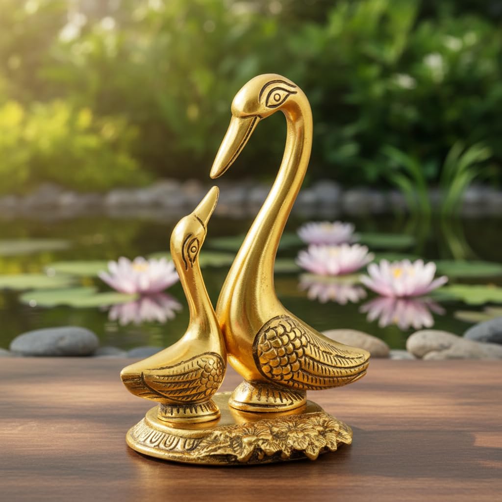 Elegant Brass Swan/Duck Couple Decorative Showpiece – Handcrafted Love Birds for Home Decor & Gifting