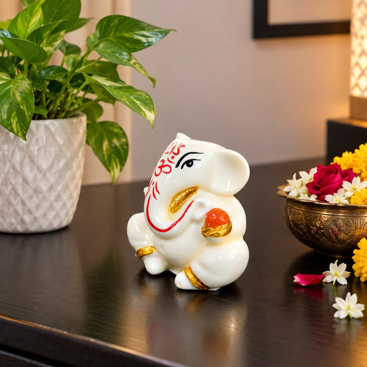 Resin Lord Ganesha Idol Car Dashboard 5x5cm (Creamy White)