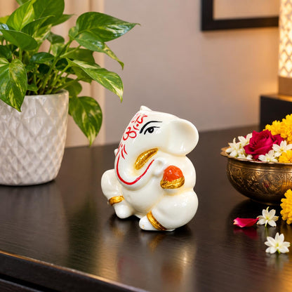 Resin Lord Ganesha Idol Car Dashboard 5x5cm (Creamy White)