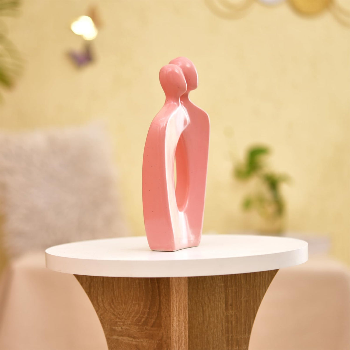 Inseparable Ceramic Couple Figurine | A Timeless Expression of Love & Unity | Elegant Décor for Any Setting – Pack of 1, Pink