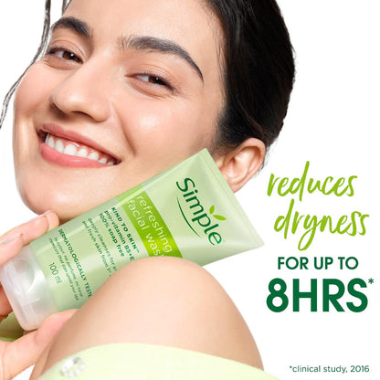 Simple Kind to Skin Refreshing Facial Wash | 100% Soap-Free Gentle Cleanser with Vitamin E & Glycerin | For All Skin Types | Perfect for Sensitive Skin, 100ml